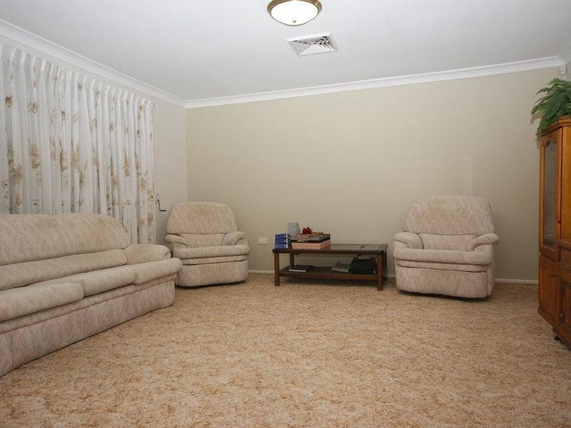 4																										Nockolds Avenue
														
								Punchbowl, NSW 2196, Kings Park - Thumbnail 2