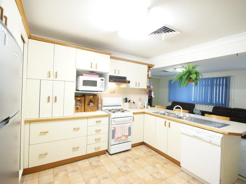 4																										Nockolds Avenue
														
								Punchbowl, NSW 2196, Kings Park - Thumbnail 3