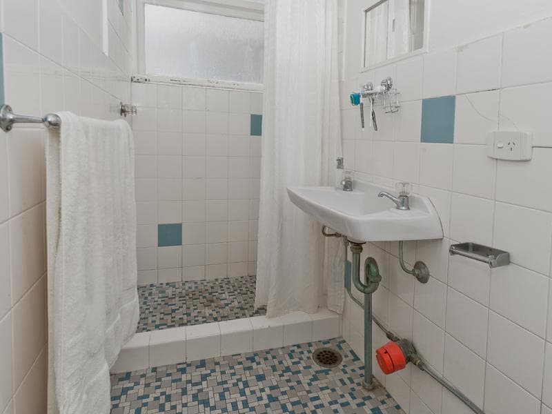 53																										Avoca Road
														
								Canley Heights, NSW 2166, Elizabeth Bay - Thumbnail 7