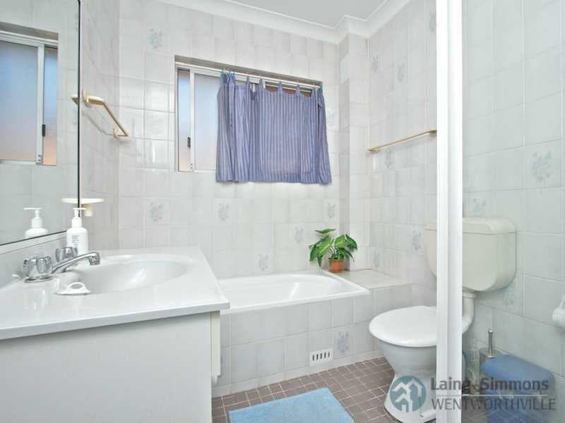 3/8 Park Avenue, Westmead, Westmead - Thumbnail 4