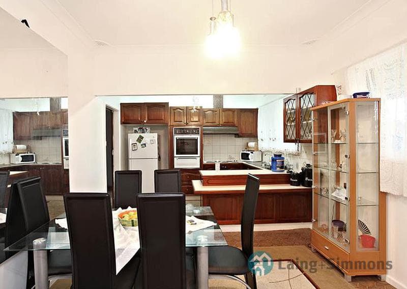 10/33																										Everard Street
														
								Port Macquarie, NSW 2444, Guildford West - Thumbnail 6