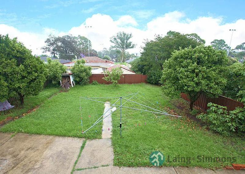 10/33																										Everard Street
														
								Port Macquarie, NSW 2444, Guildford West - Thumbnail 8