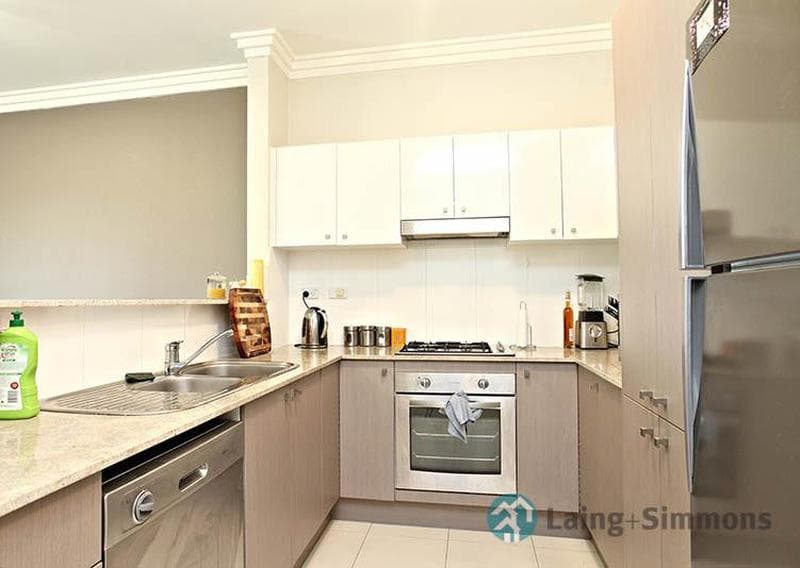 1/16																										Hamilton Street
														
								Rose Bay, NSW 2029, North Parramatta - Thumbnail 3
