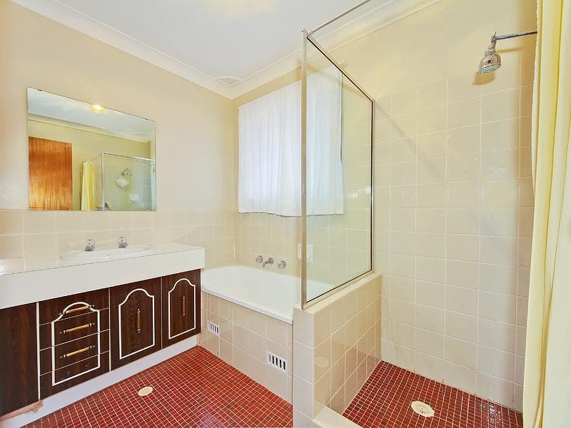 10/33																										Everard Street
														
								Port Macquarie, NSW 2444, Kings Park - Thumbnail 7