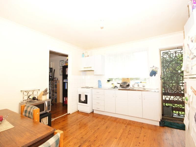 10/33																										Everard Street
														
								Port Macquarie, NSW 2444, Marayong - Thumbnail 3