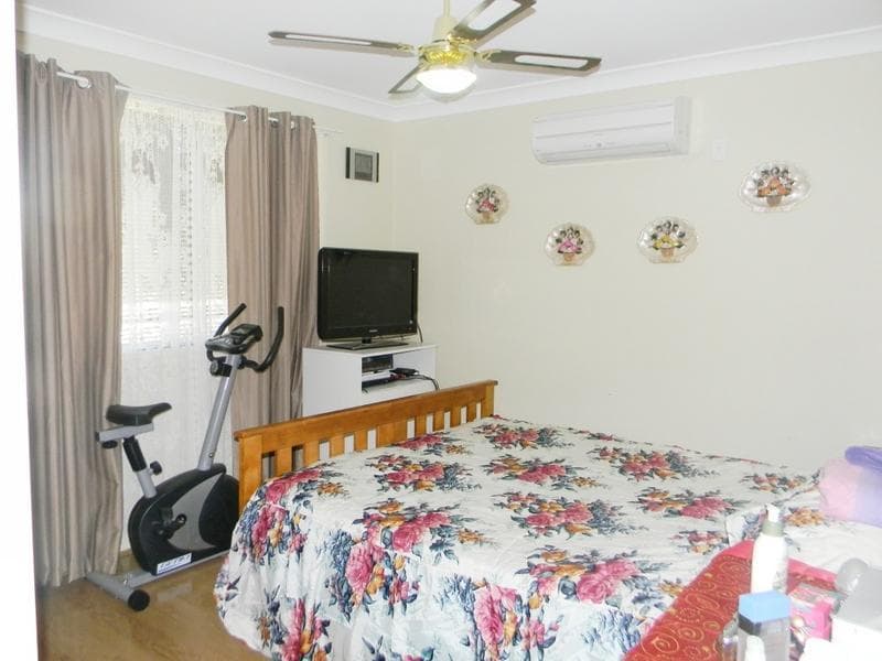 1																										Brenan St
														
								Fairfield, NSW 2165, Doonside - Thumbnail 6