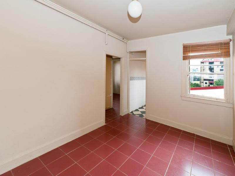 10/33																										Everard Street
														
								Port Macquarie, NSW 2444, Potts Point - Thumbnail 2