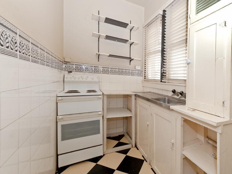 10/33																										Everard Street
														
								Port Macquarie, NSW 2444, Potts Point - Thumbnail 3