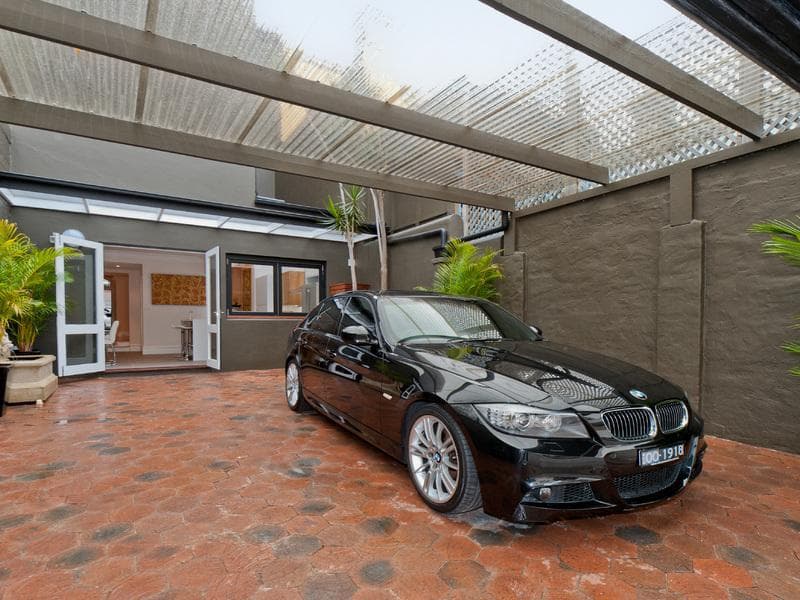 1/16																										Hamilton Street
														
								Rose Bay, NSW 2029, Rushcutters Bay - Thumbnail 6