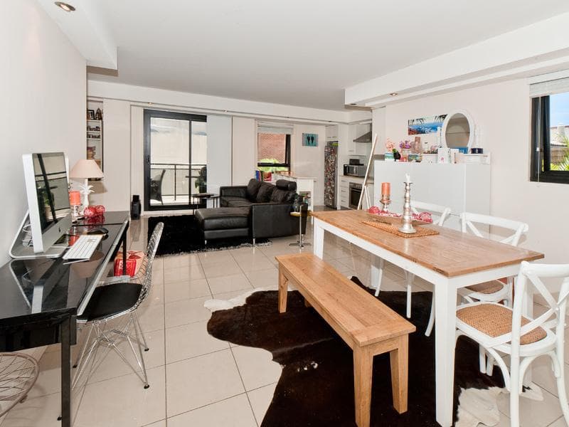 10/33																										Everard Street
														
								Port Macquarie, NSW 2444, Potts Point - Thumbnail 2