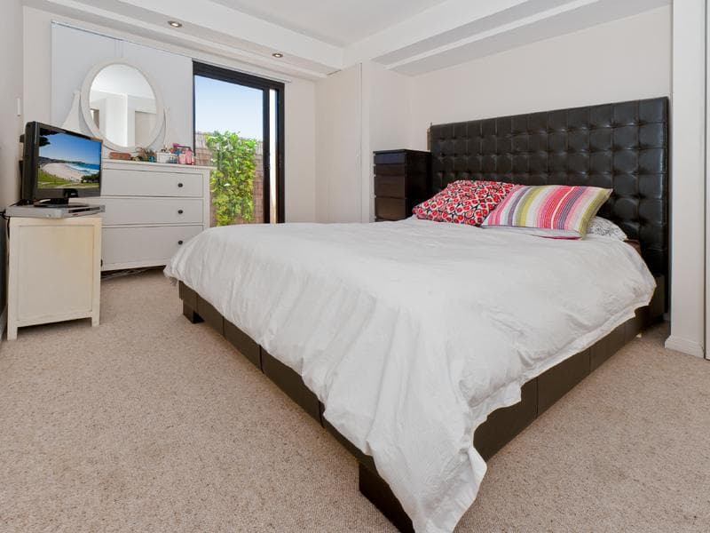 10/33																										Everard Street
														
								Port Macquarie, NSW 2444, Potts Point - Thumbnail 4