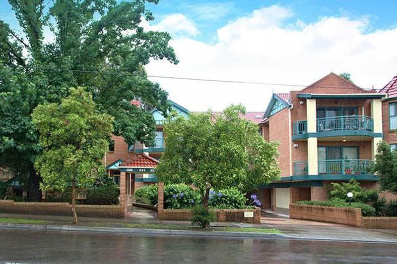 10/33																										Everard Street
														
								Port Macquarie, NSW 2444, Westmead - Image 1