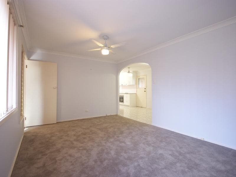 40 Gibbon Road, Winston Hills, Winston Hills - Thumbnail 2