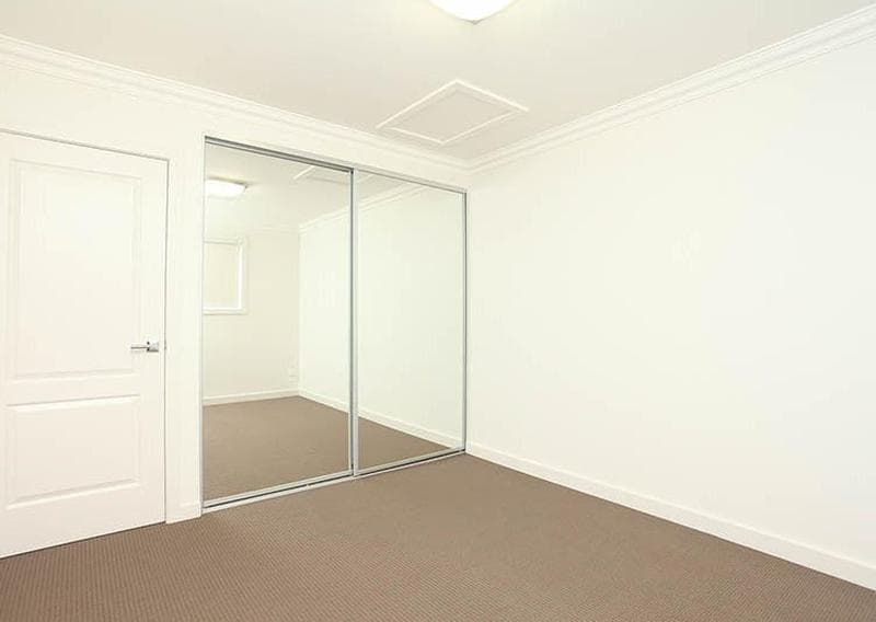 2/26a																										Darling Point Road
														
								Darling Point, NSW 2027, Guildford - Thumbnail 6