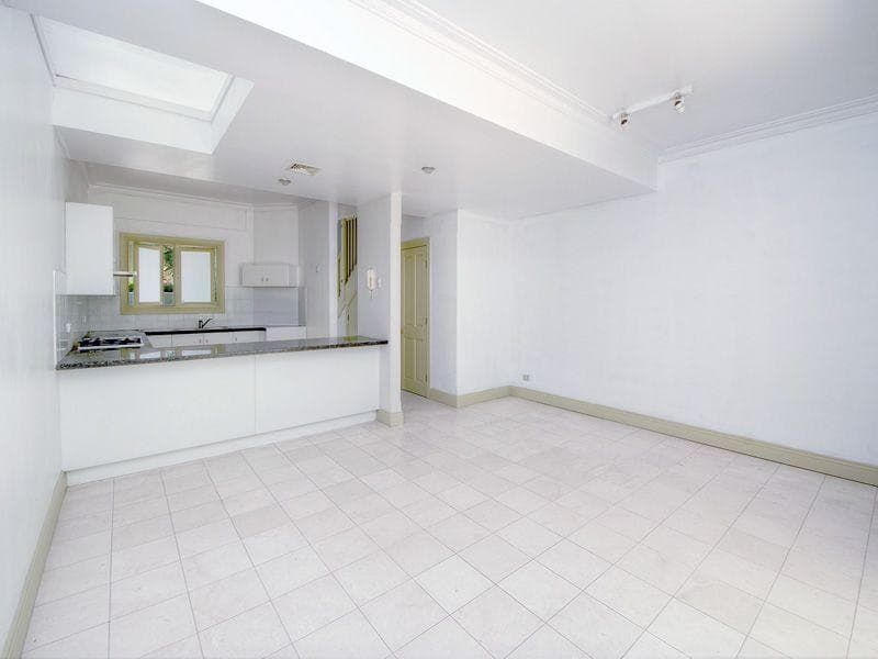3/6																										Crisallen Street
														
								Port Macquarie, NSW 2444, Glebe - Thumbnail 3