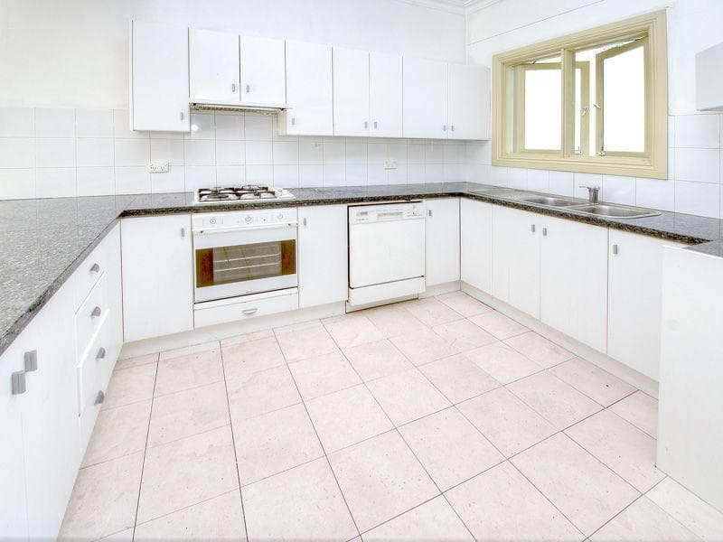 3/6																										Crisallen Street
														
								Port Macquarie, NSW 2444, Glebe - Thumbnail 5