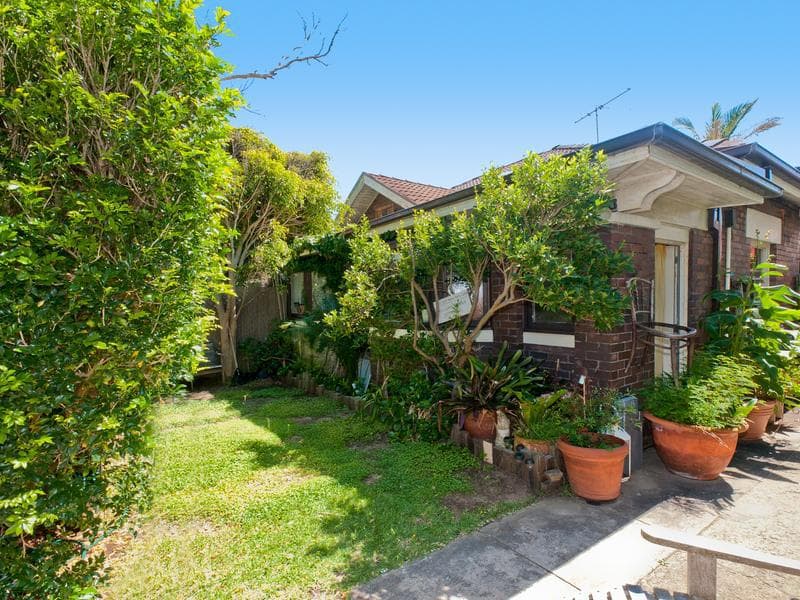 3/6																										Crisallen Street
														
								Port Macquarie, NSW 2444, Bondi Beach - Thumbnail 8