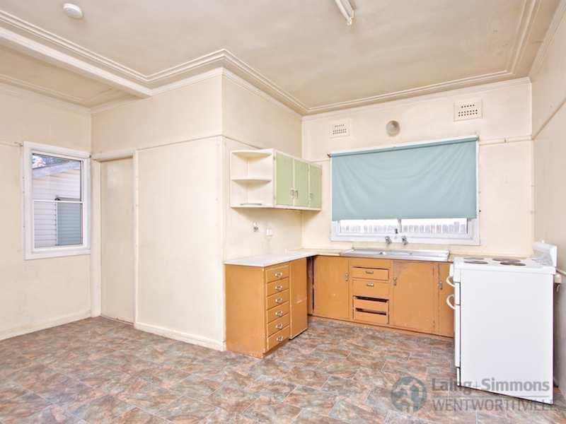 7																										Hathaway Rd
														
								Lalor Park, NSW 2147, Pendle Hill - Thumbnail 2