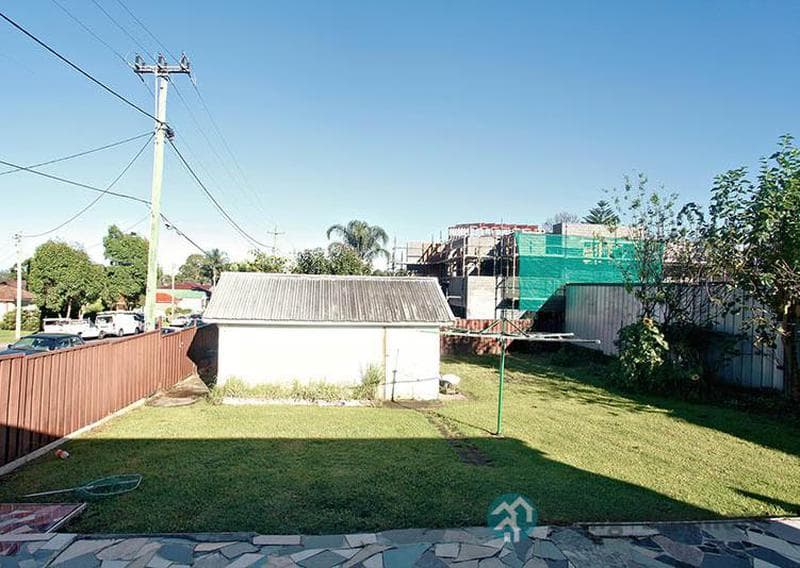 221 Fowler Road, Guildford, Guildford - Thumbnail 4