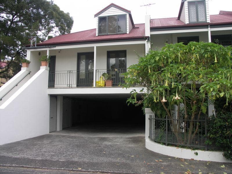 10/10 Jarocin Ave, Glebe, Glebe - Image 1