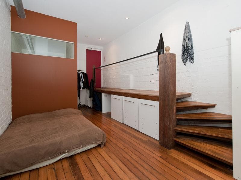 1																										Brenan St
														
								Fairfield, NSW 2165, Redfern - Thumbnail 4