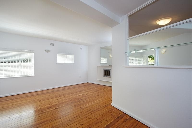 3/6																										Crisallen Street
														
								Port Macquarie, NSW 2444, Darling Point - Thumbnail 4
