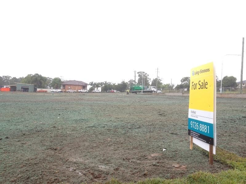 1																										Brenan St
														
								Fairfield, NSW 2165, Middleton Grange - Thumbnail 5