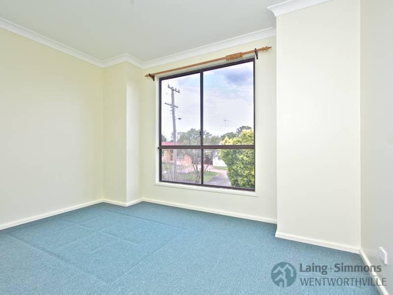 9 Merryl Avenue, Old Toongabbie, Old Toongabbie - Thumbnail 4