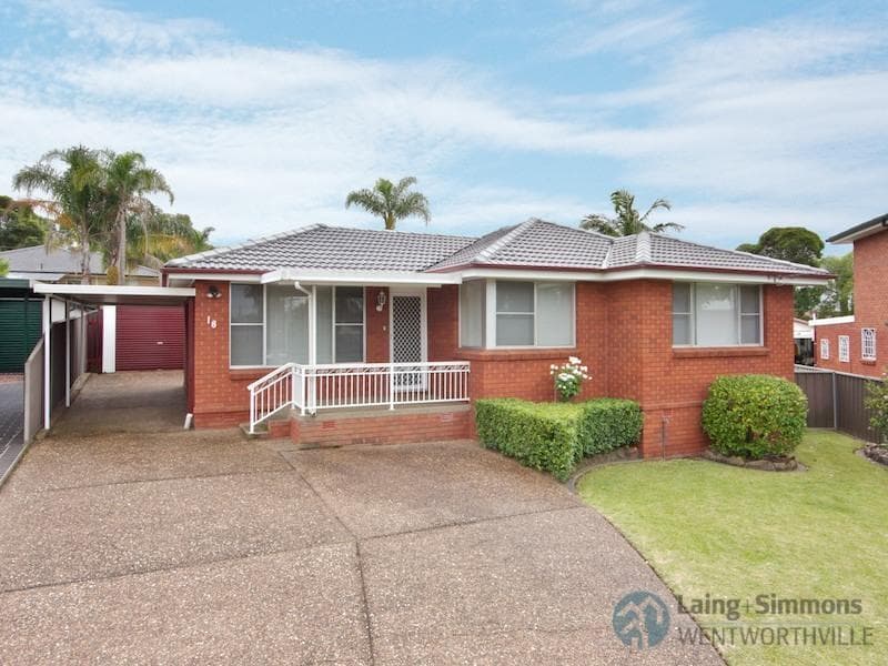 3/6																										Crisallen Street
														
								Port Macquarie, NSW 2444, Greystanes - Image 1