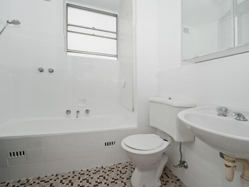 3/6																										Crisallen Street
														
								Port Macquarie, NSW 2444, Centennial Park - Thumbnail 5