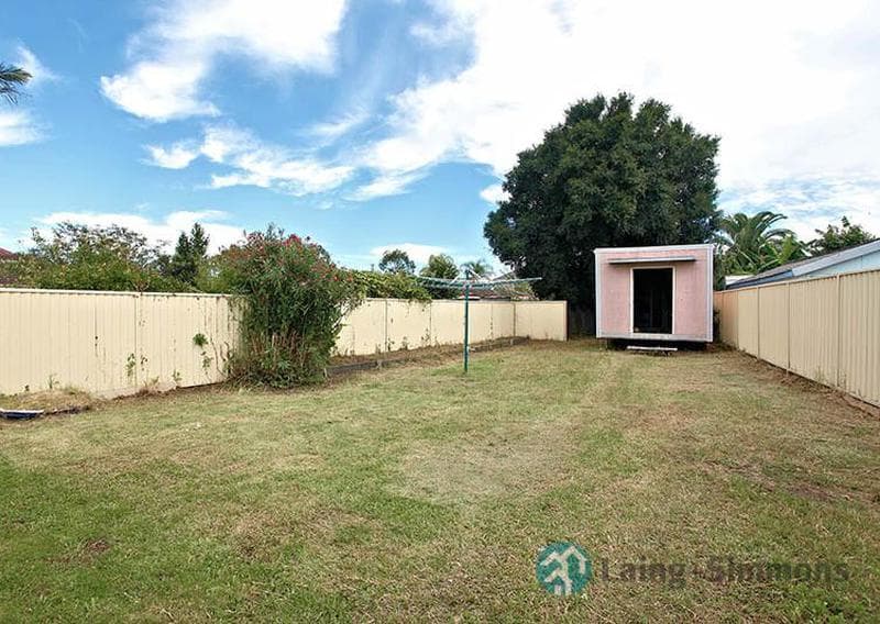 1																										Brenan St
														
								Fairfield, NSW 2165, Fairfield - Thumbnail 8