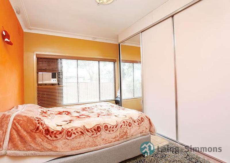 1																										Brenan St
														
								Fairfield, NSW 2165, Fairfield East - Thumbnail 4