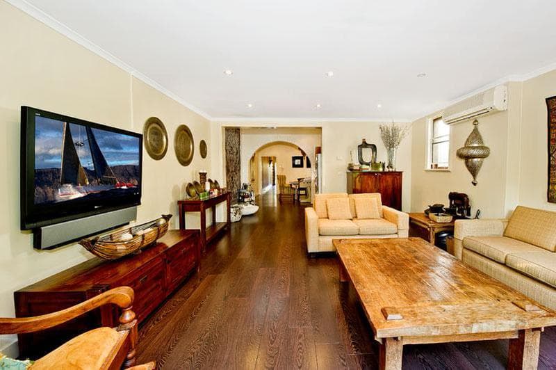 1																										Brenan St
														
								Fairfield, NSW 2165, Bondi Beach - Thumbnail 2