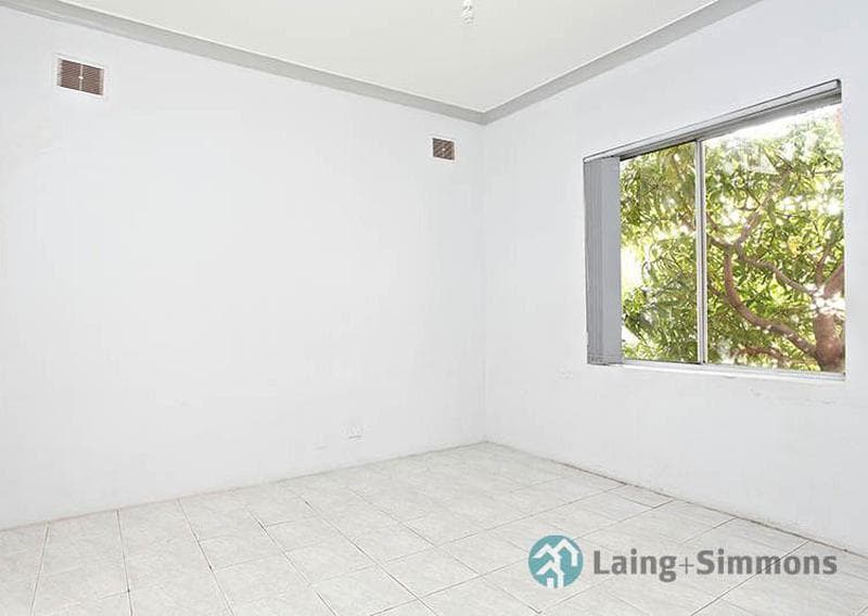 1																										Brenan St
														
								Fairfield, NSW 2165, Granville - Thumbnail 5