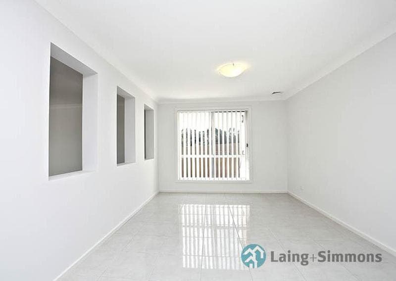 1																										Brenan St
														
								Fairfield, NSW 2165, Kings Langley - Thumbnail 5