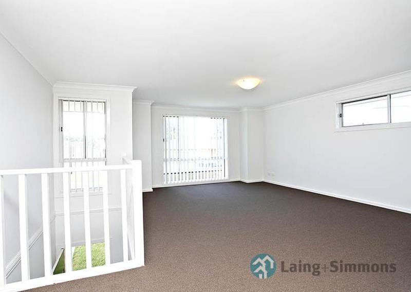 1																										Brenan St
														
								Fairfield, NSW 2165, Kings Langley - Thumbnail 7
