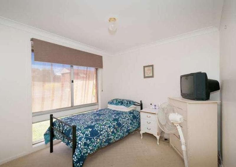 1																										Brenan St
														
								Fairfield, NSW 2165, Port Macquarie - Thumbnail 7