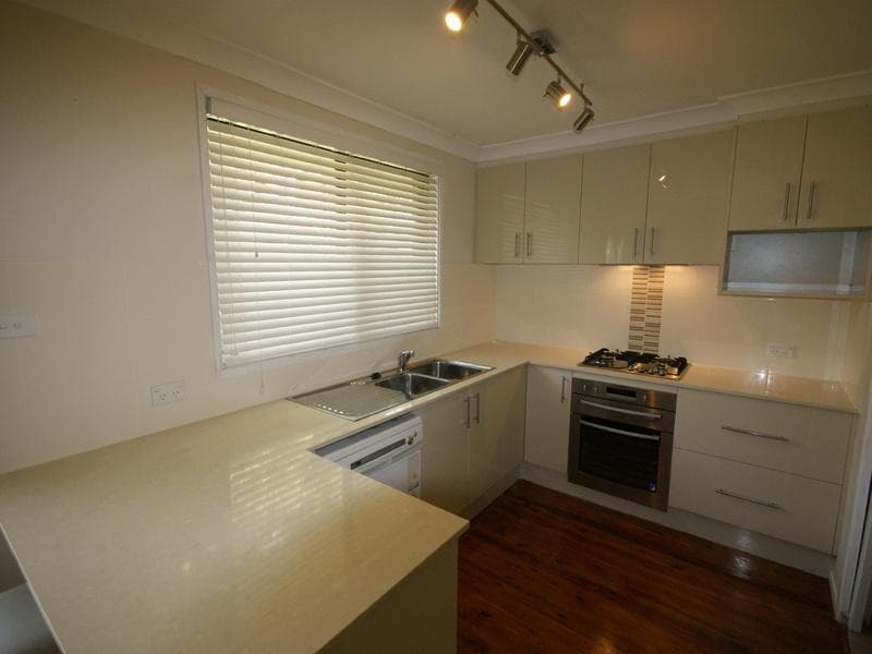 1																										Brenan St
														
								Fairfield, NSW 2165, Kings Park - Thumbnail 4
