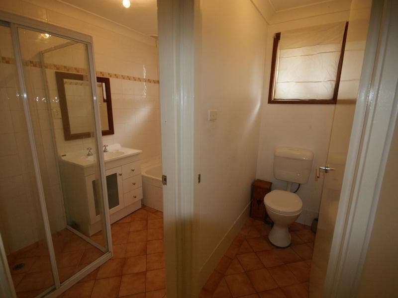 1																										Brenan St
														
								Fairfield, NSW 2165, Kings Park - Thumbnail 5