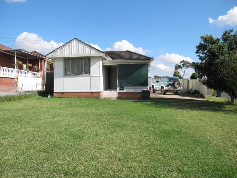8/205-207																										William Street
														
								Granville, NSW 2142, Bonnyrigg - Image 1