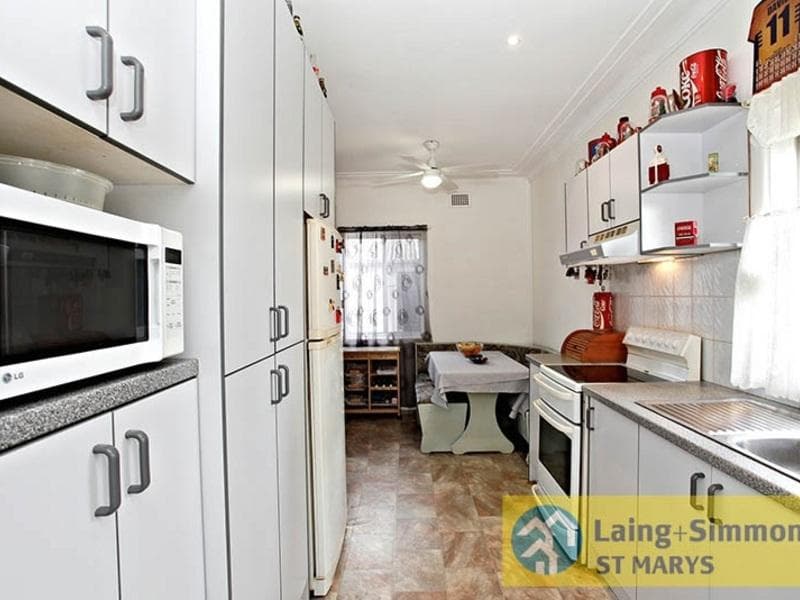 51 Hewitt Street, Colyton, Colyton - Thumbnail 4