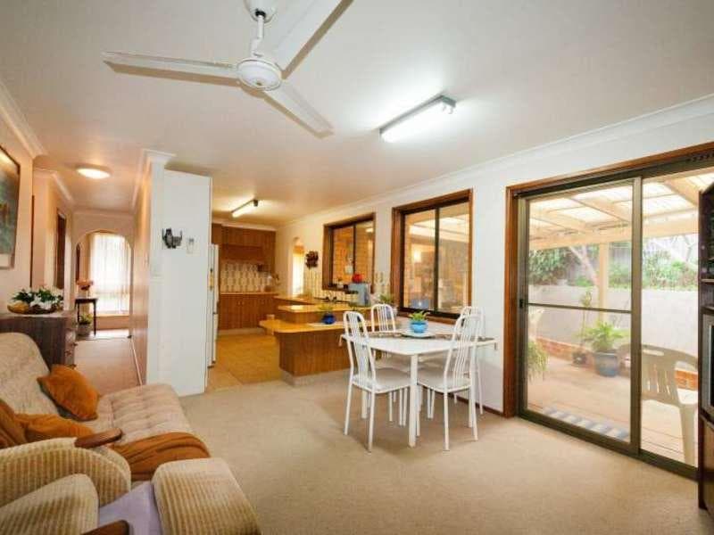 2/328																										Clovelly Road
														
								Clovelly, NSW 2031, Port Macquarie - Thumbnail 3