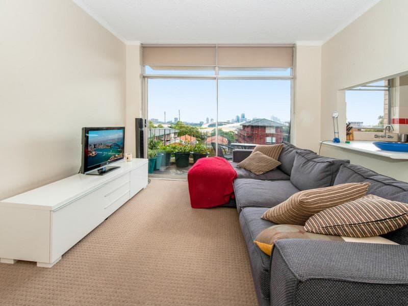 7																										Hathaway Rd
														
								Lalor Park, NSW 2147, Centennial Park - Image 1