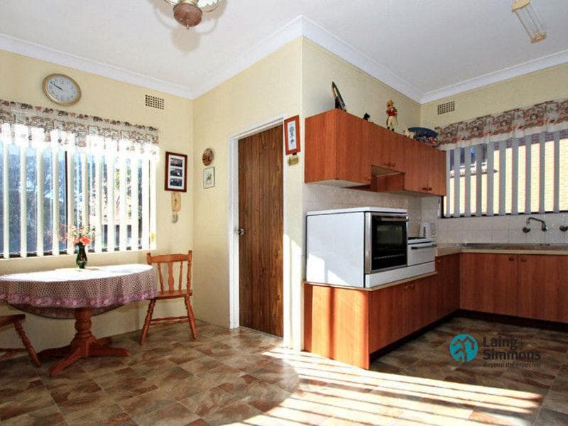 2/12-14 Winchester Street, Carlton, Carlton - Thumbnail 4