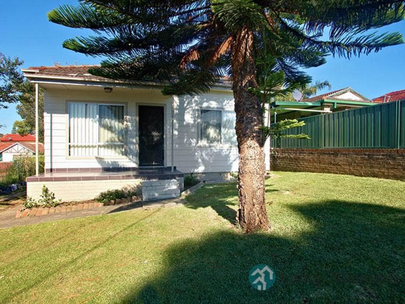 8/113-117																										Duncan Street
														
								Maroubra, NSW 2035, South Wentworthville - Image 1