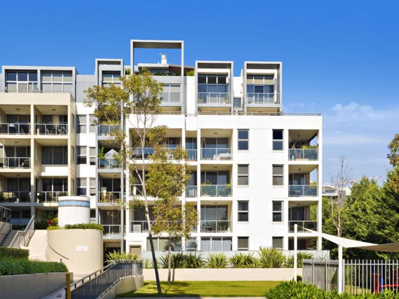 1																										Brenan St
														
								Fairfield, NSW 2165, Mascot - Image 1