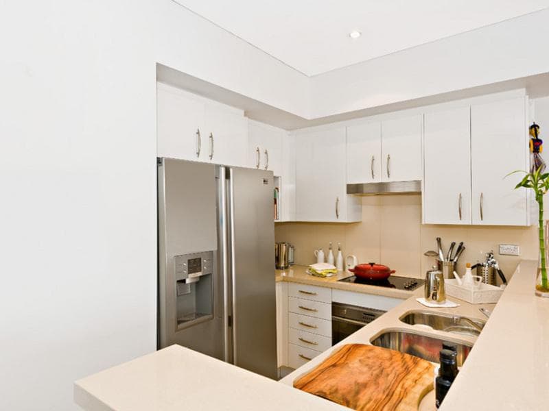 1																										Brenan St
														
								Fairfield, NSW 2165, Mascot - Thumbnail 5