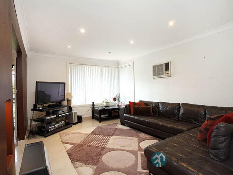 102 Runyon Avenue, Greystanes, Greystanes - Thumbnail 4