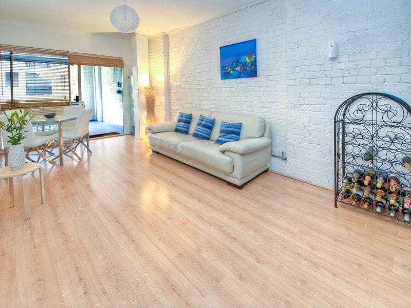 24/15-25																										Edgar Street
														
								Tempe, NSW 2044, Chippendale - Image 1