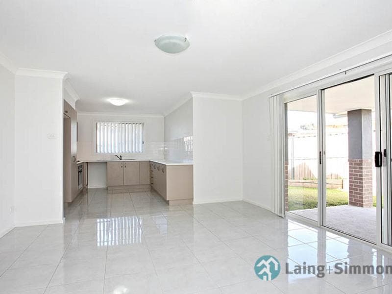 15 Jubilee Close, Kings Langley, Kings Langley - Thumbnail 4